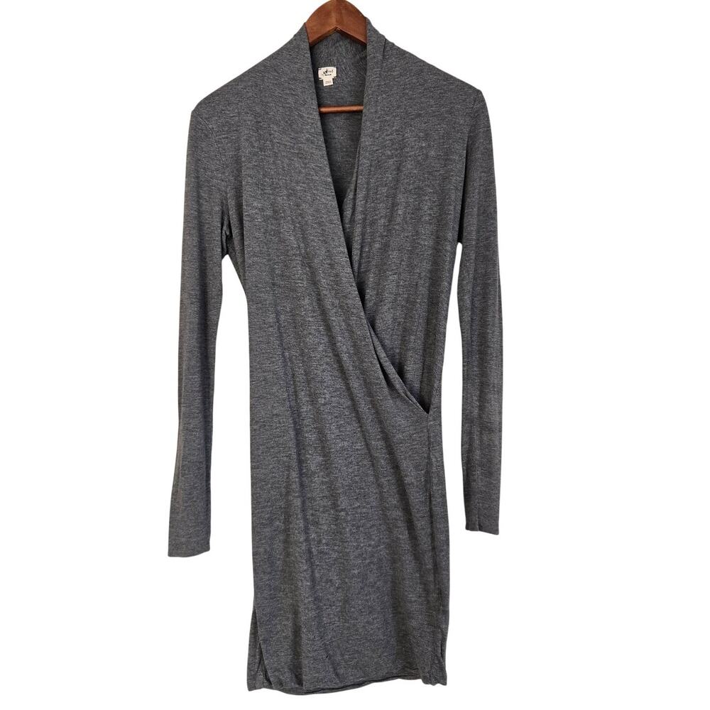 Quiet Luxury Minimalist Aritzia Wilfred Gray Long Sleeve Feminine Wrap Dress M